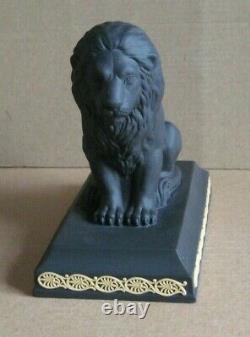 Wedgwood Jasperware Black & Cane Yellow Library Collection Lion Paperweight