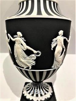 Wedgwood Jasperware Black Dancing Hours/engine Turning Pedestal Vase C. 1955