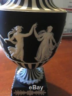 Wedgwood Jasperware Black & White Striped Dancing Hours 9.5 Urn with lid NICE