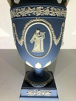 Wedgwood Jasperware Blue Covered Vase Urn with Melpomene & Erato (40) NOS NEW
