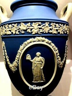 Wedgwood Jasperware Blue Covered Vase Urn with Melpomene & Erato DETAILS DISPLAY