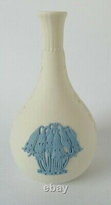 Wedgwood Jasperware Blue on White Australian Christmas Bell Bud Vase