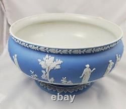 Wedgwood Jasperware Centerpiece Pedestal bowl blue