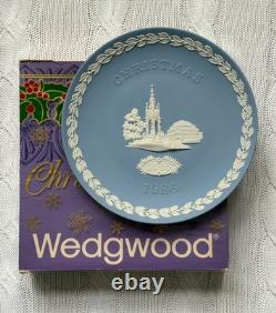 Wedgwood Jasperware Christmas Plates, Complete 10-Year Set 1979-1988, England