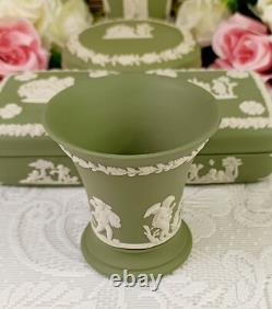 Wedgwood Jasperware (Cream Color on Celadon Green)