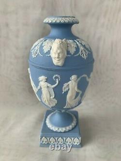 Wedgwood Jasperware Cream Lavender / Blue Dancing Hours Vase / Urn on Base 2