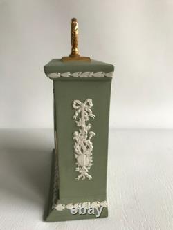 Wedgwood Jasperware Green Mantle Clock Baronet Of London in working condition