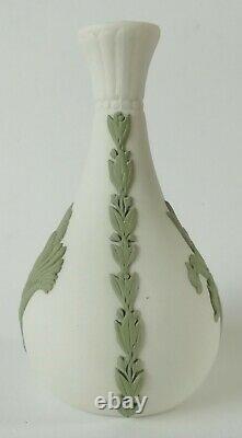 Wedgwood Jasperware Green On White Australian Kangaroo Paw Vase Miniature