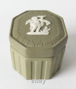 Wedgwood Jasperware Green Spring Seasons Fluted Trinket Box