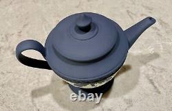 Wedgwood Jasperware Icarus Mini Teapot, Portland blue 1-cup 3.5 tall England