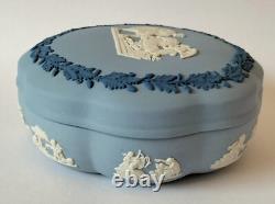 Wedgwood Jasperware Tri Colour Trinket Box Scalloped