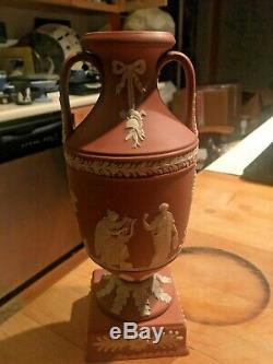 Wedgwood Jasperware Vintage Grecian Terracotta 8.75 Urn Trophy Handles NICE
