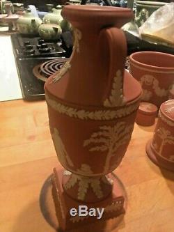 Wedgwood Jasperware Vintage Grecian Terracotta 8.75 Urn Trophy Handles NICE