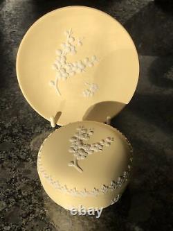 Wedgwood Jasperware Yellow Primrose Round Lidded Box & Plate