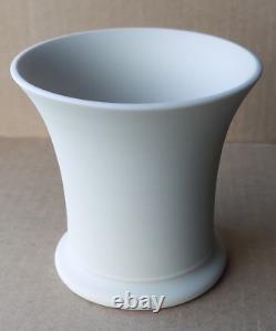 Wedgwood LIGHT TAUPE BROWN Jasper DAFFODIL Floral Vase STUNNING