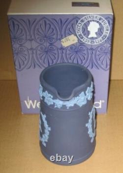 Wedgwood PORTLAND BLUE & BLUE Jasperware BRITISH QUEEN Jubilee Jug LTD EDITION