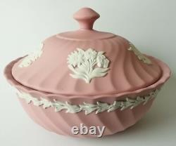 Wedgwood Pink Jasper Powder Dish and Lid Fluted jasperware