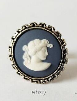 Wedgwood Portland Jasperware Blue Muses Cufflinks Jewellery