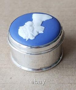 Wedgwood ROYAL BLUE Jasperware + SILVER BRITISH Queen Jubilee Miniature Box