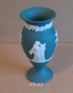 Wedgwood SPRUCE GREEN Jasperware Classical VASE