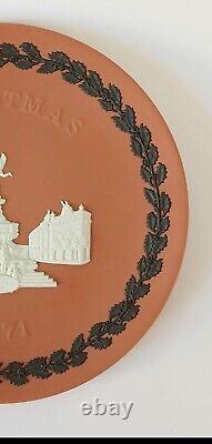 Wedgwood Tri Colour Jasperware Rare 1974 Piccadilly Circus Christmas Plate