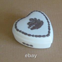 Wedgwood WHITE & BROWN Jasperware AURORA HEART Box