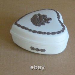Wedgwood WHITE & BROWN Jasperware AURORA HEART Box
