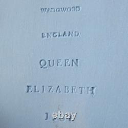 Wedgwood Wall Plate Jasperware Queen Elizabeth 1937 Coronation Medallion England