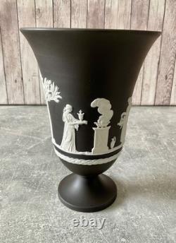 Wedgwood White On Black Jasper Jasperware Large Arcadian Vase