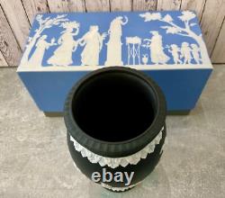 Wedgwood White On Black Jasper Jasperware Large Bountiful Vase Rare Boxed