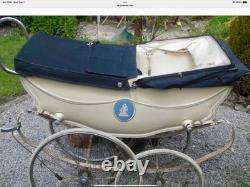 Wedgwood White On Blue Jasper Jasperware Very Rare Pram Plaque 1959