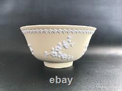 Wedgwood Yellow Jasperware Primrose pattern pedestal bowl in excellent condition