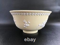 Wedgwood Yellow Jasperware Primrose pattern pedestal bowl in excellent condition