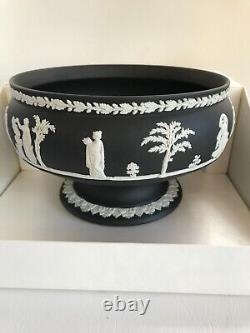Wedgwood black basalt pedestal bowl boxed in excellent condition