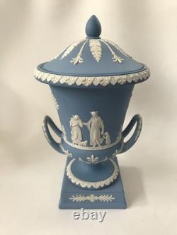 Wedgwood blue jasperware large Campagna Vase in Excellent Condition
