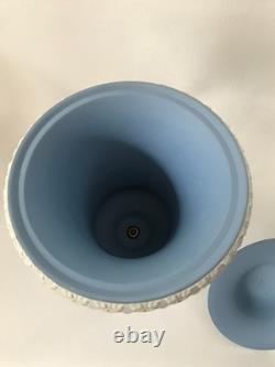 Wedgwood blue jasperware large Campagna Vase in Excellent Condition