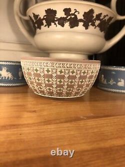 Wedgwood diced lilac tricolor jasperware bowl 19th century