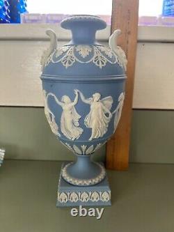 Wedgwood jasper Dancing hours bacchus handle old blue urn vase 7.5 c. 1850