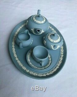 Wedgwood jasperware Blue miniature Tea set and tray in excellent condition