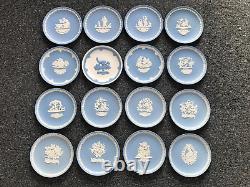 16 Assiettes Mères en Jasperware Wedgwood