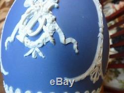 1891 Antique Wedgwood Deep Cobalt Bleu Jasperware Poignée En Porcelaine Ex