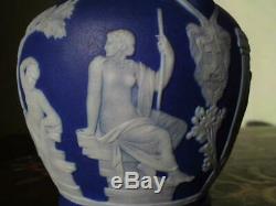 19ème Siècle Wedgwood Vase Bleu Jasperware'portland ' 13cm