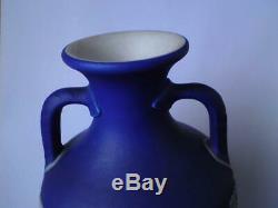 19ème Siècle Wedgwood Vase Bleu Jasperware'portland ' 13cm