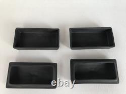 2 boîtes à bijoux Wedgwood jasperware noires et dorées à motif égyptien