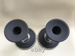 2 bougeoirs Wedgwood Portland Blue Jasperware en excellent état