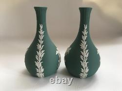 2 vases à posie en jaspe teal Wedgwood en excellent état