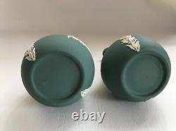 2 vases à posie en jaspe teal Wedgwood en excellent état