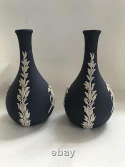 2 vases posy Wedgwood en jaspe bleu Portland en excellent état