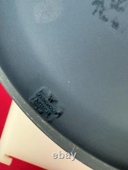 2 x Vase en porcelaine Jasper Wedgwood bleu Portland 9,75 pouces de haut extra large 9,5 paire