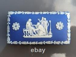 2x Boîte en jaspe Wedgwood antique du 19e siècle avec figures bleues et allume-bougies